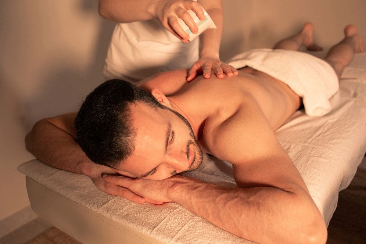 Neelam body massage Mustard Oil Massage in bhopal